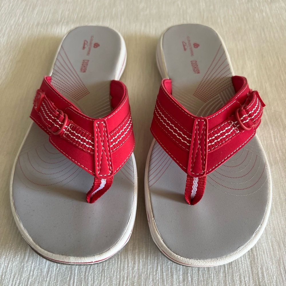 NWOT Cloudsteppers by Clarks Red and Gray Sandals with Textured Straps